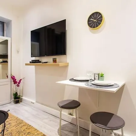 아파트 Condamine/batignolles : Cosy Studio