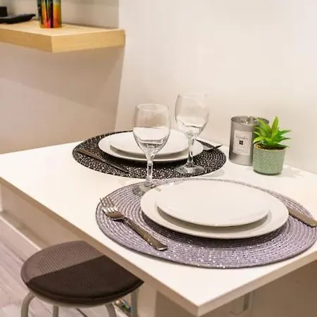 아파트 Condamine/batignolles : Cosy Studio *